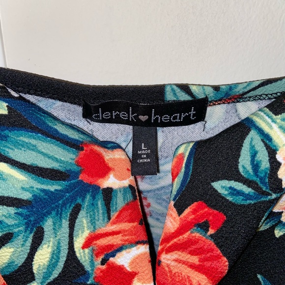 Romper - Picture 3 of 4